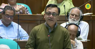 তিন বছরে চার শতাধিক গার্মেন্টস কারখানা বন্ধ হয়েছে: সংসদে বাণিজ্যমন্ত্রী